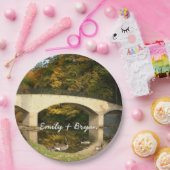 Rainboogbrug in Herfst bij het Grove City College Papieren Bordje (Feest)