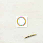 Rainboogcirkelvormig afbeelding kleurrijk vun mode post-it® notes (Op bureau)