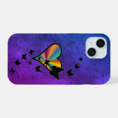 Rainbooghart en vlinder iPhone 15 case (Achterkant horizontaal)