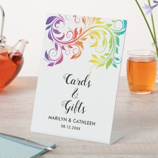 Rainboogkleuren kleurig scrolle homoseksueel huwel reclamebord met voetstuk (Insitu)