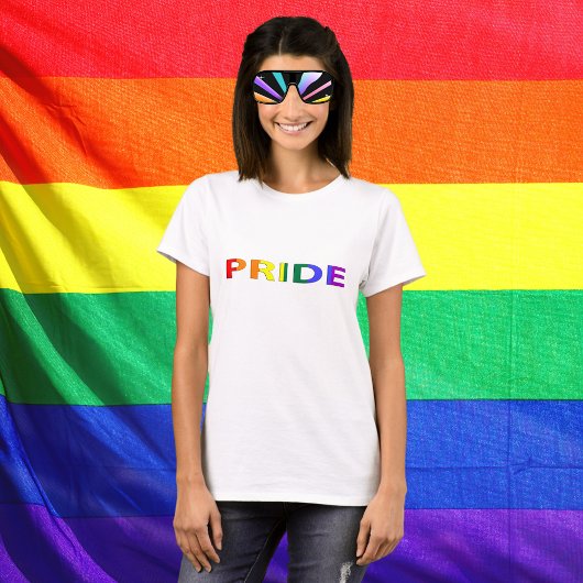 Rainboogkleurig Pride Word T-shirt