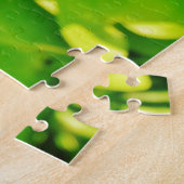 Rainboogkleurige Dragonfly op een paarse roze bloe Legpuzzel (Zijkant)