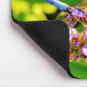 Rainboogkleurige Dragonfly op een paarse roze bloe Muismat (Hoek)