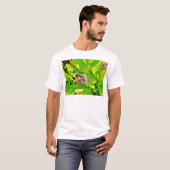 Rainboogkleurige Dragonfly op een paarse roze bloe T-shirt (Voorkant volledig)