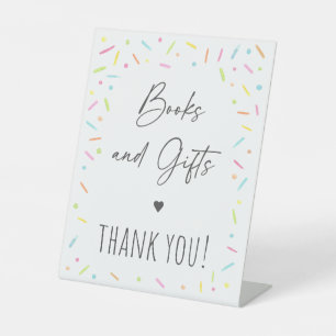 Rainbow Baby Sprinkle Books & Gifts Sign Reclamebord Met Voetstuk