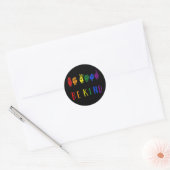 Rainbow Be Kind teken Ronde Sticker (Envelop)