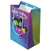 Rainbow Birthday-ballonnen van groep Medium Cadeauzakje (Voorkant Gekanteld)