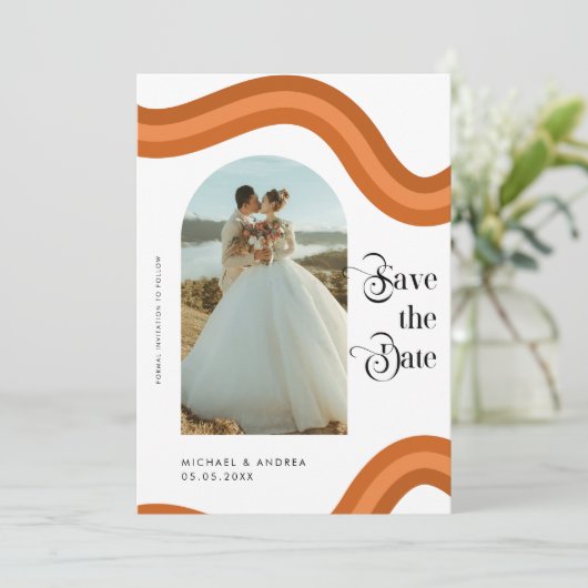 Rainbow Boho Arch Photo Retro Script 70s Wedding Save The Date (Staand voorkant)