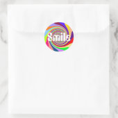 Rainbow bright "Smile" psychedelic snoep swirl Ronde Sticker (Tas)