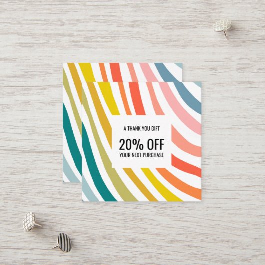 Rainbow Chic Colorful Curvy Waves Handgemaakte Kortingskaartje (Voorkant / Achterkant in situ)