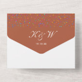 Rainbow Confetti Monogram Foto Terracotta Wedding All In One Uitnodiging (Achterkant)
