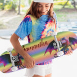 Rainbow Dragon - Gepersonaliseerde naam Persoonlijk Skateboard<br><div class="desc">Dit ontwerp kan worden gepersonaliseerd door de aanpassingsoptie te kiezen om tekst toe te voegen of andere veranderingen aan te brengen. Als dit product de optie heeft om het ontwerp naar een ander object over te brengen, moet u het ontwerp zo nodig aanpassen. Neem contact met me op colorflowcreations@gmail.com als...</div>
