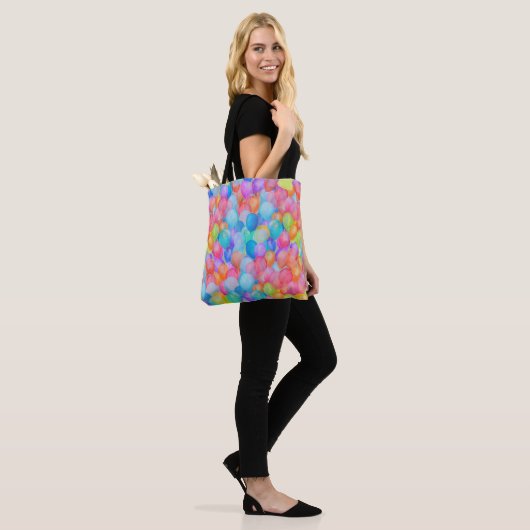 Rainbow Dreams: Waterverf ballonkunst Tote Bag (Op model)