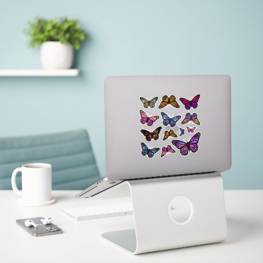 Rainbow Fantasy Monarch Butterfly Stickers (Laptop op bureau)