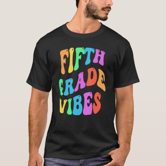 Rainbow FIFTH GRADE VIBES Retro 5th Gr Little Miss T-shirt (Voorkant)