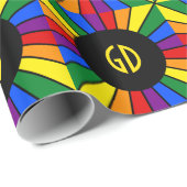 RAINBOW FLAG BUTTON RAYS + uw teken of monogram Cadeaupapier (Rol Hoek)