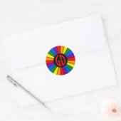 RAINBOW FLAG BUTTON RAYS + uw teken of monogram Ronde Sticker (Envelop)
