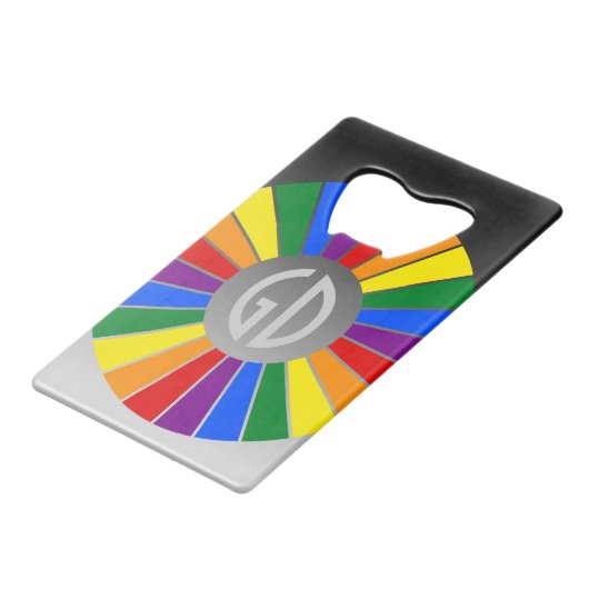 RAINBOW FLAG BUTTON RAYS + uw teken of tekst Creditkaart Flessenopener (Voorkant Gekanteld)