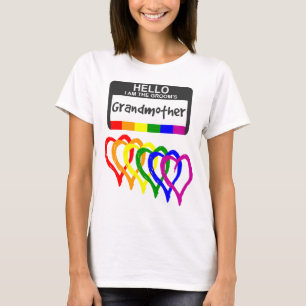 Rainbow Flag Hearts Groom Grandmoeder Name Badge T-shirt