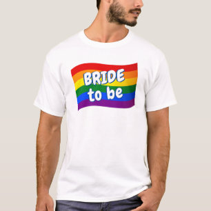 Rainbow Flag Lesbian Bride om het homohuwelijk te  T-shirt