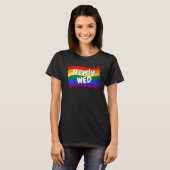 Rainbow Flag Pas getrouwd is net getrouwd met een  T-shirt (Voorkant volledig)
