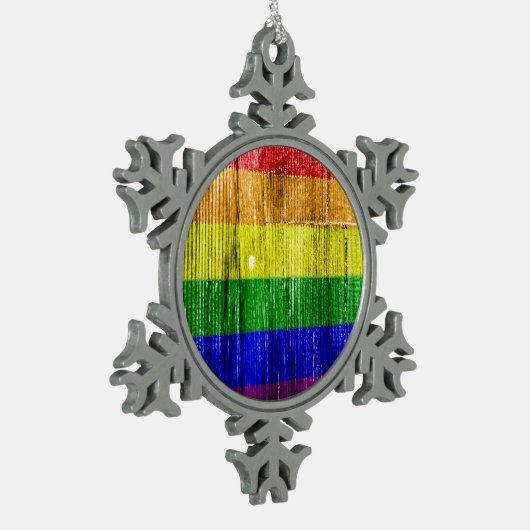 RAINBOW FLAG SQUARE WOOD PATTERN -.png Tin Sneeuwvlok Ornament (Links)