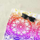 Rainbow Flower Mandala Pattern 2 Beach Towel Strandlaken (In situ)