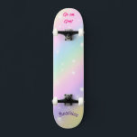Rainbow Girly aangepaste gepersonaliseerde naam Persoonlijk Skateboard<br><div class="desc">Rainbow skateboard met gepersonaliseerde naam en bijschrift Rainbow gepersonaliseerde skateboard KLIK op PERSONALISEREN SJABLOON OPTION EN VOER de naam. u kunt ook andere bijschriften aanpassen. Cool skateboard ontworpen met levendige kleuren en voor de achtergrond en een funky eenhoorn op een skateboard. Dit Skateboard maakt een geweldig cadeau-idee voor een eenhoornliefhebber....</div>