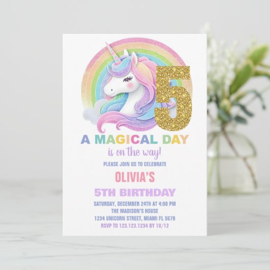 Rainbow Glitter Unicorn Verjaardag Uitnodigingen (Staand voorkant)
