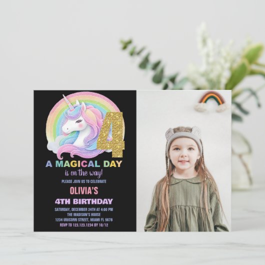 Rainbow Glitter Unicorn Verjaardag Uitnodigingen f (Staand voorkant)
