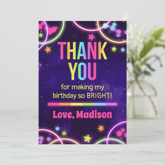 Rainbow Glow Birthday Party Dank jullie kaarten (Staand voorkant)