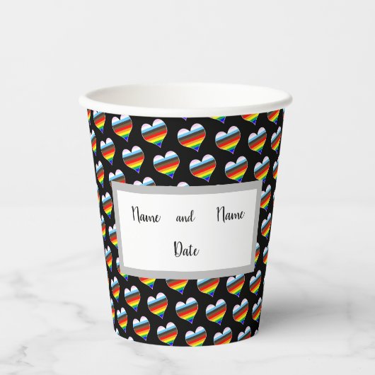Rainbow Heart Pattern Cups Papieren Bekers (Voorkant)