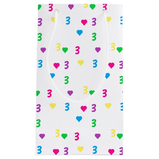 Rainbow Hearts 3e verjaardag Klein Cadeauzakje (Voorkant)