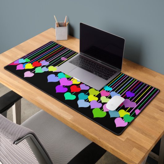 Rainbow Hearts op zwart Bureaumat (Kantoor 2)