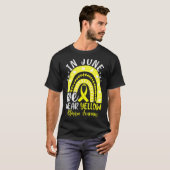 Rainbow In juni Draag we Gele albinisme Bewustheid T-shirt (Voorkant volledig)