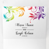 Rainbow-kleuren scrolleaf lesbische winterbruiloft drieluik uitnodiging (Binnenzijde eerst)