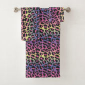 Rainbow Leopard Print Bad Handdoek (Insitu)