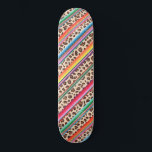 Rainbow Leopard Print Modern Girly Animal Pattern Persoonlijk Skateboard<br><div class="desc">Dit moderne ontwerp is voorzien van een luipaard die het dierpatroon op een regenboogstripe bekleding afdrukt.</div>