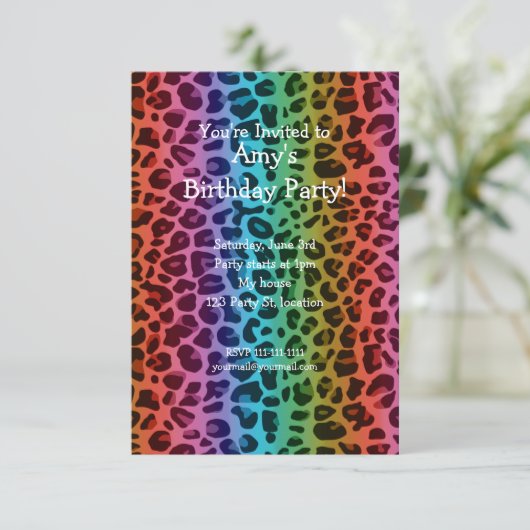 Rainbow leopard verjaardagsuitnodiging kaart (Staand voorkant)