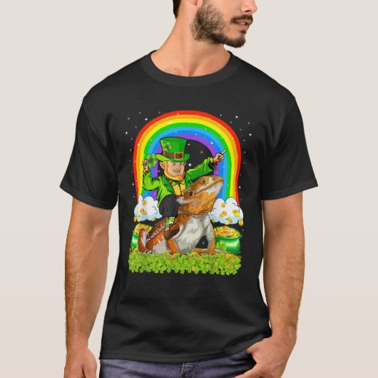 Rainbow Leprechaun Riding Bearded Dragon St Patric T-shirt (Voorkant)