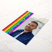 Rainbow LGBT Graduation Party Photo Gold Folie Uitnodiging (Gedraaid)