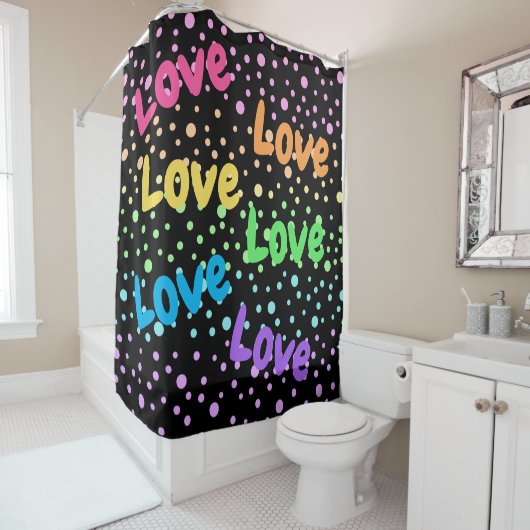 Rainbow Love, Love and Stippen Shower Curtain Douchegordijn (In situ)