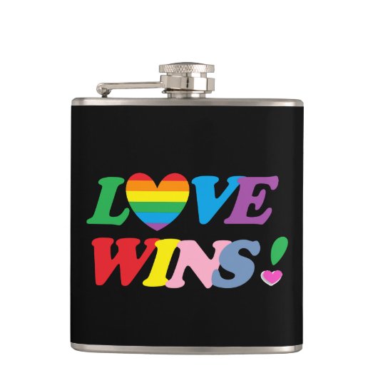 Rainbow Love Wins Heart Flask LGBT Heupfles (Voorkant)