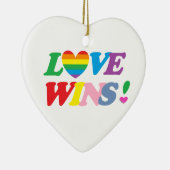 Rainbow Love Wins! LGBT Keramisch Ornament (Rechts)