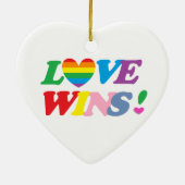 Rainbow Love Wins! LGBT Keramisch Ornament (Achterkant)