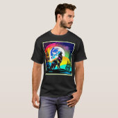Rainbow Lunar Wolf Howl Art T-shirt (Voorkant volledig)