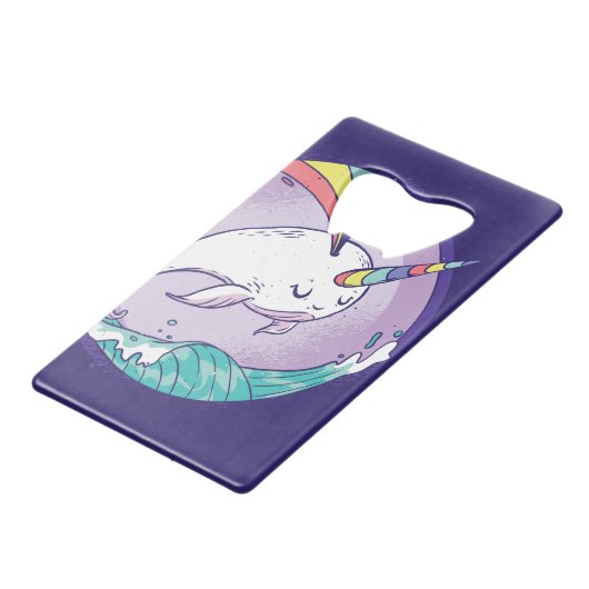 Rainbow Narwhal Creditkaart Flessenopener (Achterkant Gekanteld)