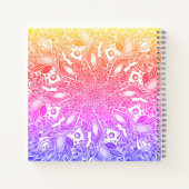 Rainbow ombre leaf mandala notitieboek (Achterkant)