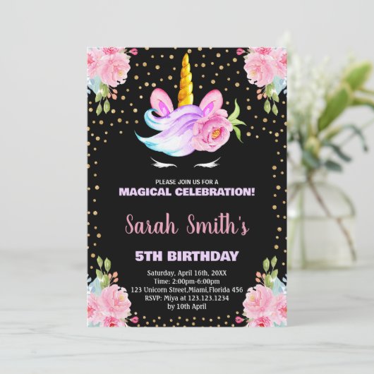 Rainbow Pink Black Eenhoorn Verjaardag Uitnodiging (Staand voorkant)