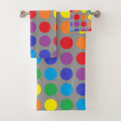 Rainbow Polka Dots Charcoal Bad Handdoek (Insitu)